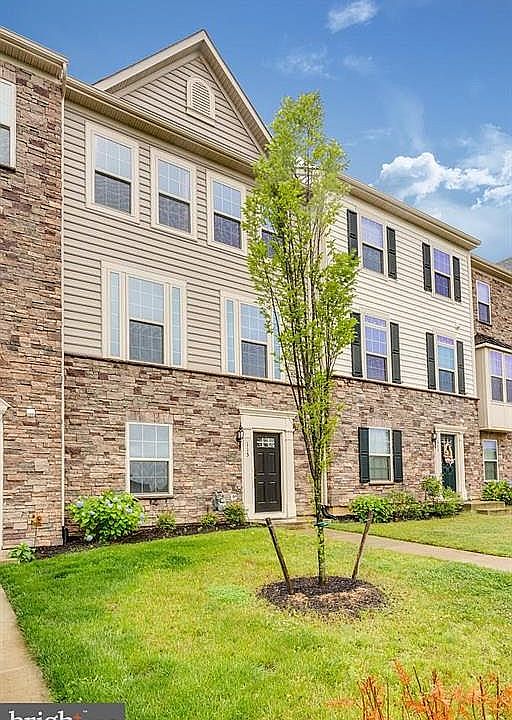 1st image of 115 Sweetgum Ct
