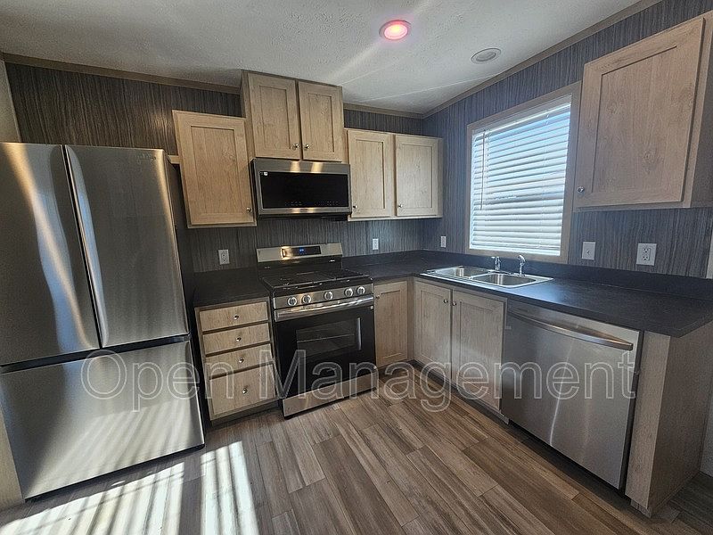 1st image of 700 S 12th St Lot 16