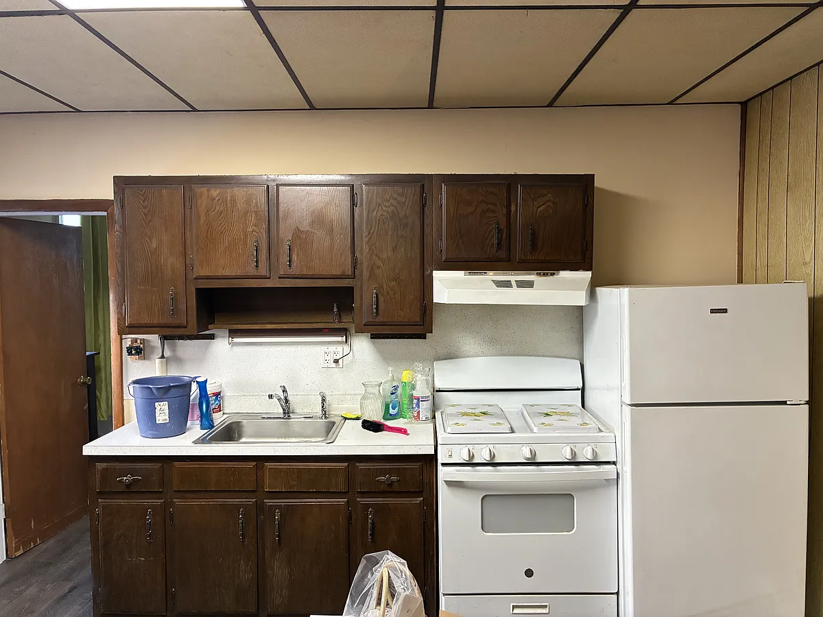 Building Photo - 1629 Wolf St #2