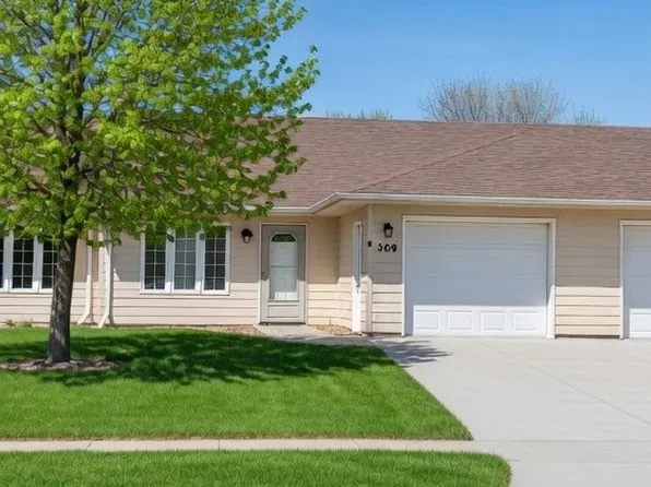 309 N 9th Ave, Brandon, SD 57005