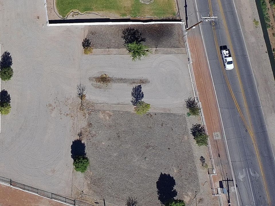 2nd image of 4401 Isleta Blvd SW