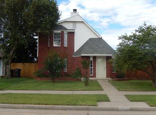 1511 SW 23rd St, Moore, OK 73170