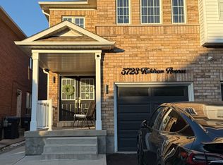 5723 Keldrew Ave, Mississauga, ON L5M 7B9