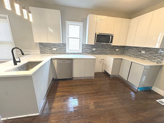 5th image of 9432 S Vernon Ave