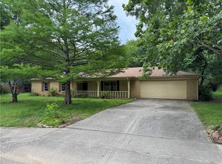 2724 N Loxley Ave, Fayetteville, AR 72703
