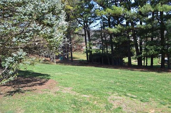 2nd image of 160 Dayton Dr