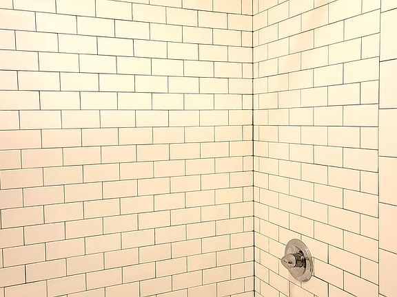 5th image of 3818 N Pennsylvania Ave #202