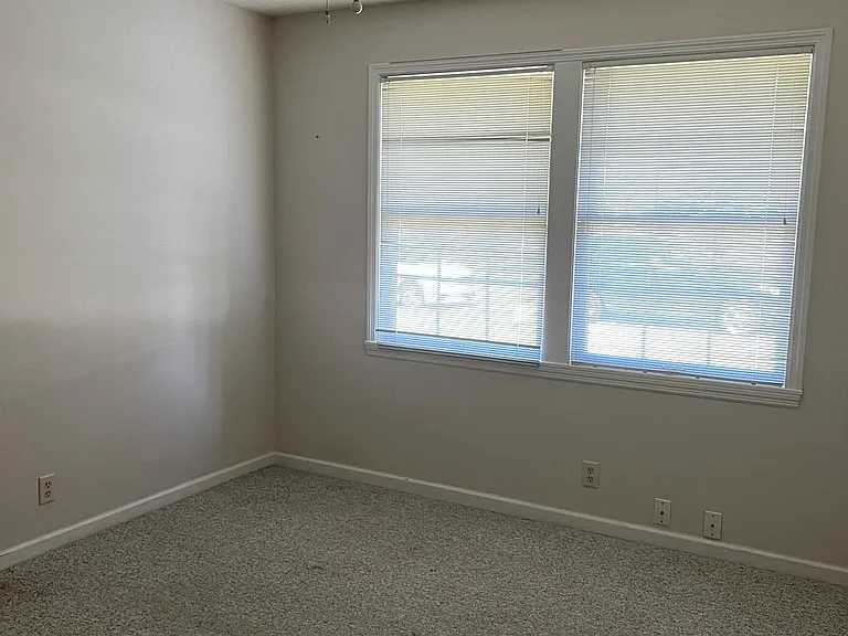 667 Mitscher Dr — Photo 5