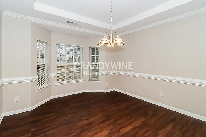 9435 Swallow Tail Ln — Photo 6