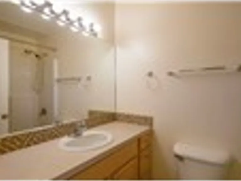 1016 Campbell Ave — Photo 18