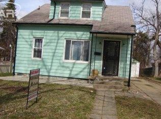 1918 Clement St, Flint, MI 48504