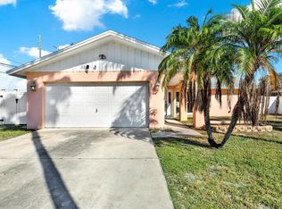 13697 San Rafael Dr, Largo, FL 33774