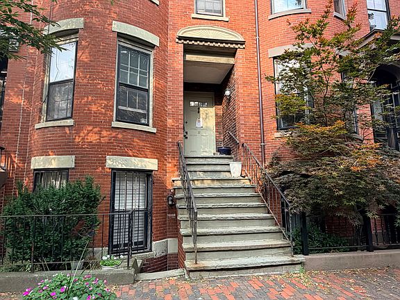 5th image of 11 Cazenove St APT 4