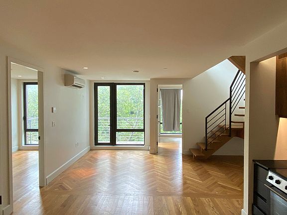 4th image of 233 Gold St #412