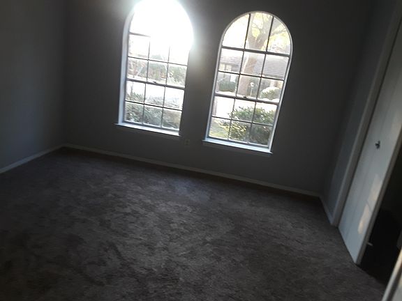 2nd image of 2711 Marquis Cir E