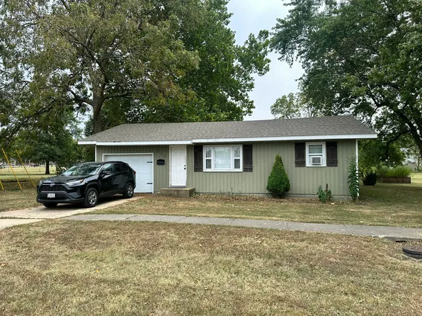 256 E 2nd Street, Marshfield, MO 65706