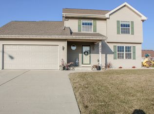 5700 Eagle Point Dr, Racine, WI 53406