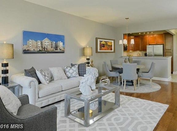 5th image of 620 Quarry View Ct #104
