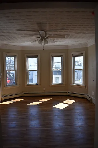 29 Lapham St Photo 1