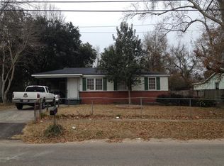 2366 Dog River Dr N, Mobile, AL 36605