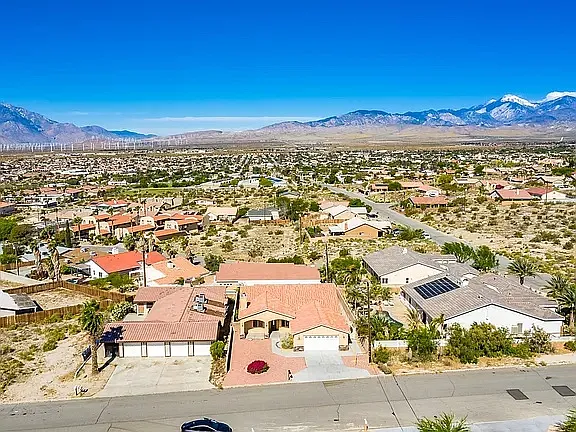 12557 Maui Way — Photo 17
