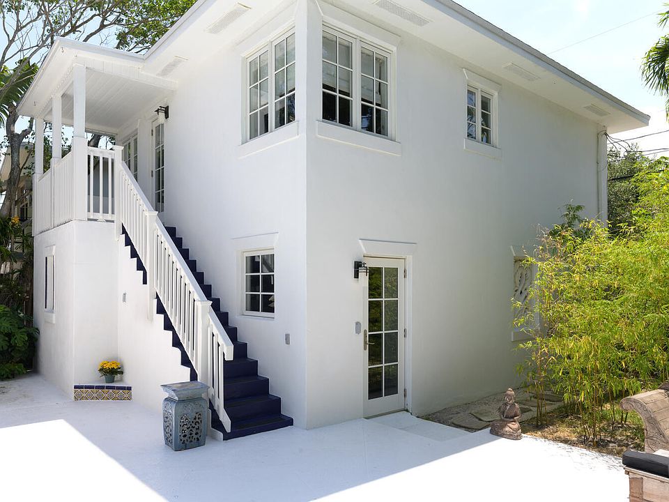 1st image of 123 Palm Cir