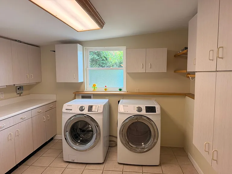 215 Woodlawn Dr — Photo 20