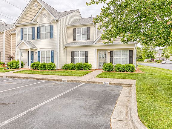 3rd image of 3830 Hickswood Creek Dr