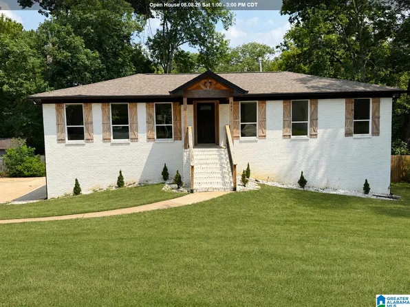 805 Frontier Dr, Pelham, AL 35124