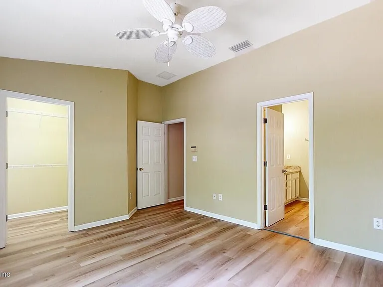 5881 Moonstone Ct — Photo 13