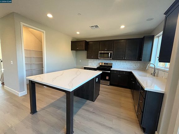 2nd image of 4805 Dolce Ct
