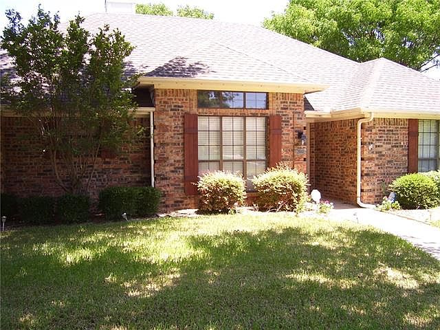 1st image of 2041 Liverpool Dr