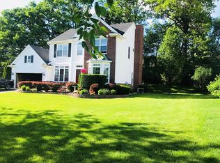 1023 Peppergrove Dr, Brighton, MI