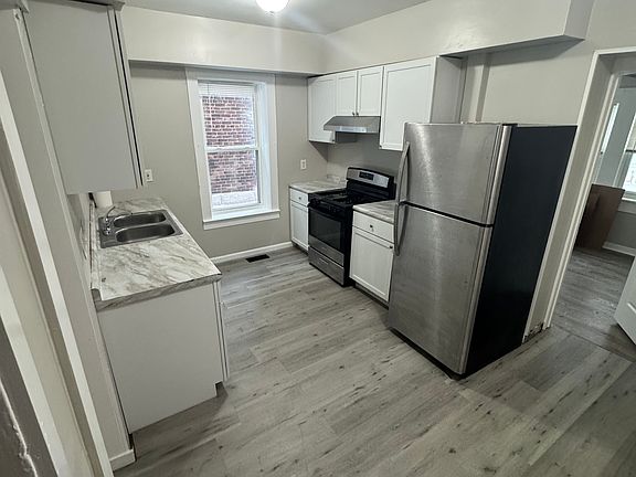 4th image of 3906 Woburn Ave