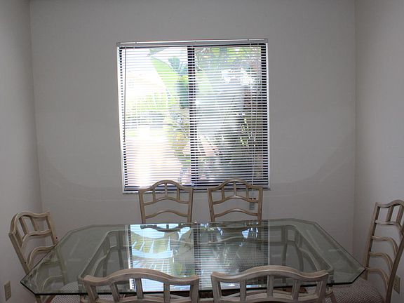 4th image of 145 La Pasada Cir W