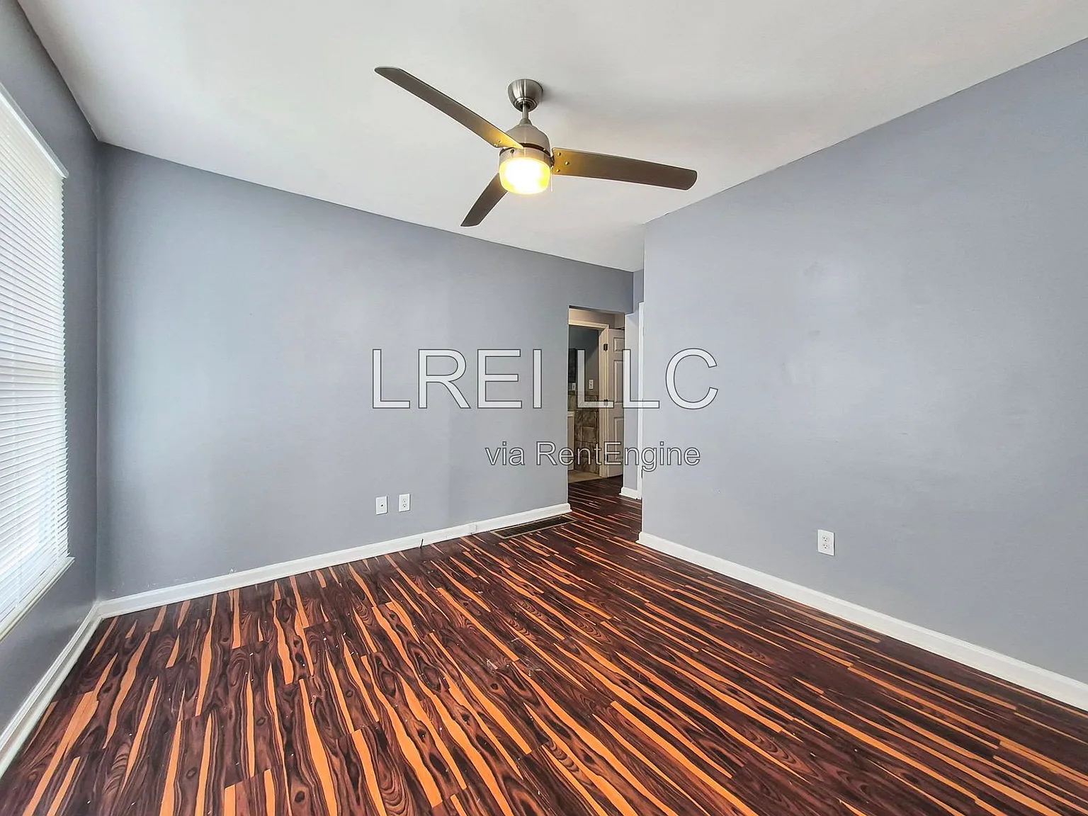 2 bed, 1.0 bath, 665 sqft, $925 — Photo 2