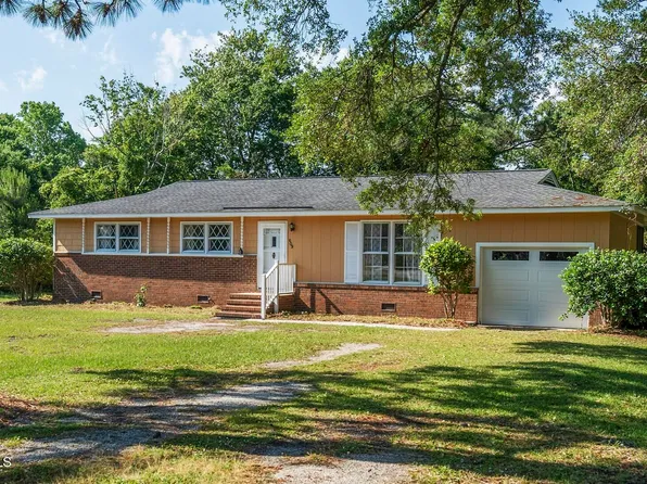 609 N Fodale Avenue, Southport, NC 28461