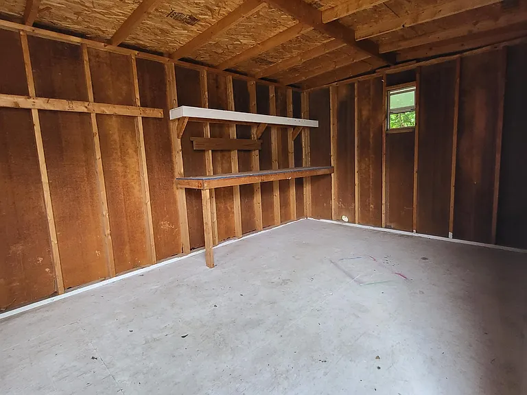 1112 Williamson Ave — Photo 8