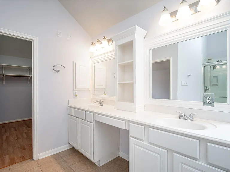 9323 Hillhaven Ct — Photo 24