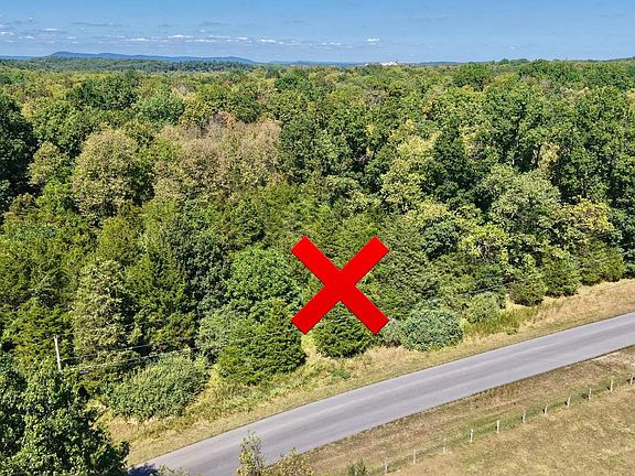 4th image of 50 Coachman Run Rd