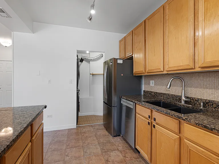 4819 N Fairfield Ave #1 — Photo 10