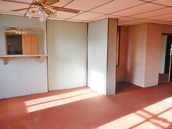 5th image of 217-219 Robert Ave
