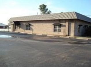 2215 E Parkway Dr, Russellville, AR 72802