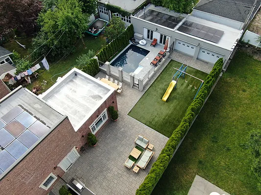 Sold by Compass | media 14