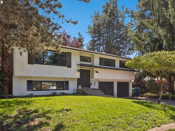 15002 NE Davis Ct, Portland, OR 97230