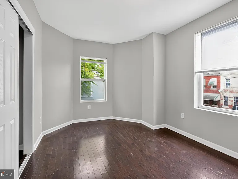 1626 N 25th St — Photo 14