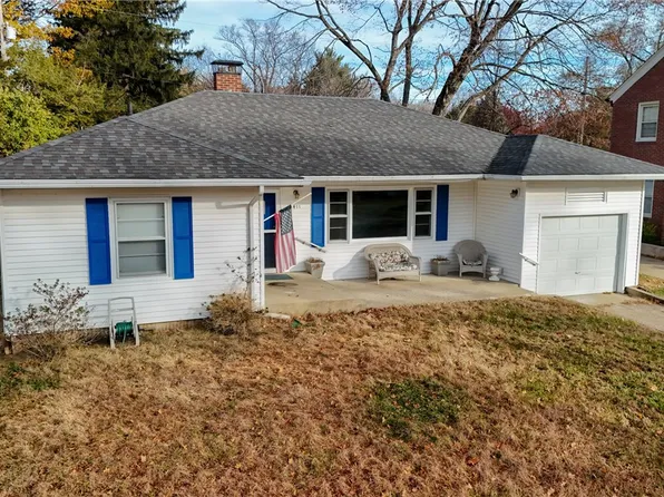 411 W Conron Ave, Danville, IL 61832
