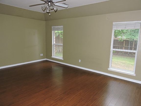 5th image of 2909 Gabriel Dr