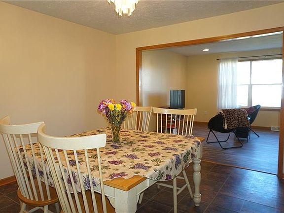 5th image of 8434 Sugar Pine Cir