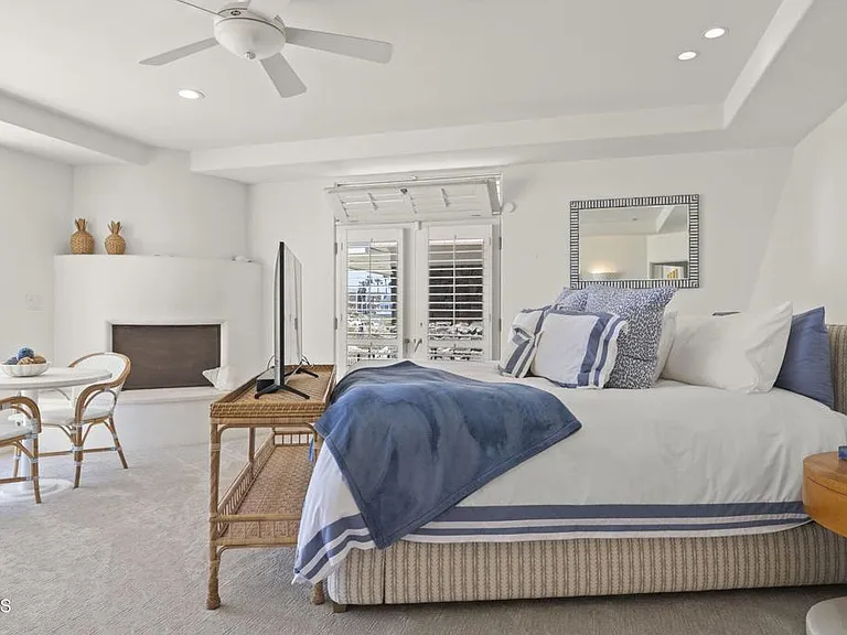 1571 Mandalay Beach Rd — Photo 8